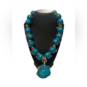 Elegant Blue and Gold Necklace